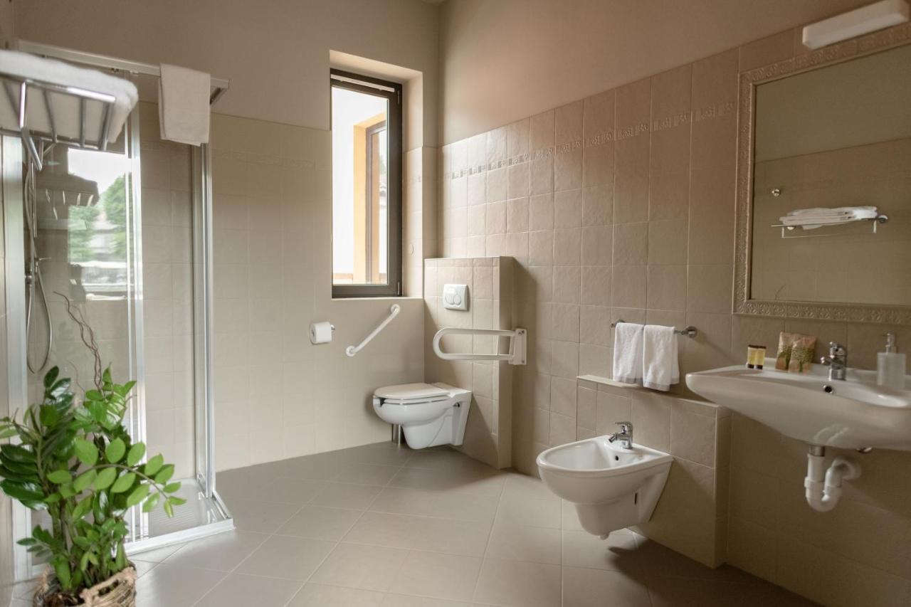 Hotel Trepiasi à Cortemilia Extérieur photo