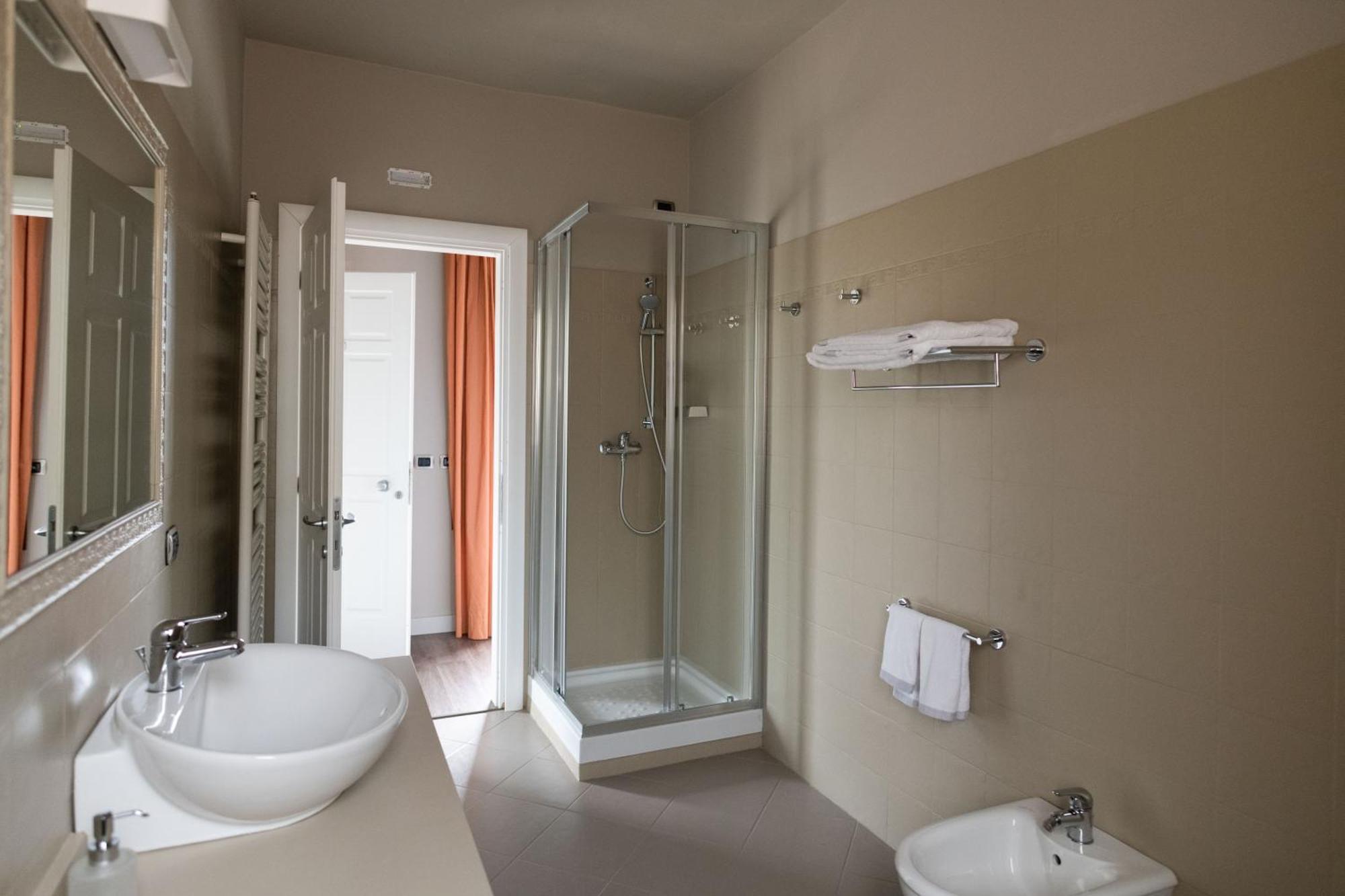 Hotel Trepiasi à Cortemilia Extérieur photo